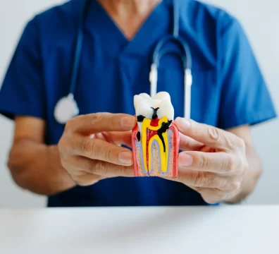 Descubre ¿Qué es la endodoncia? y los beneficios de tratarte en Promta.
